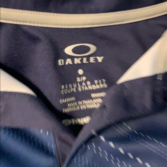 Brand new without tags Oakley polo - Picture 2 of 2